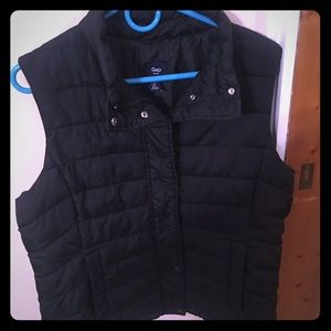 Gap puffer vest